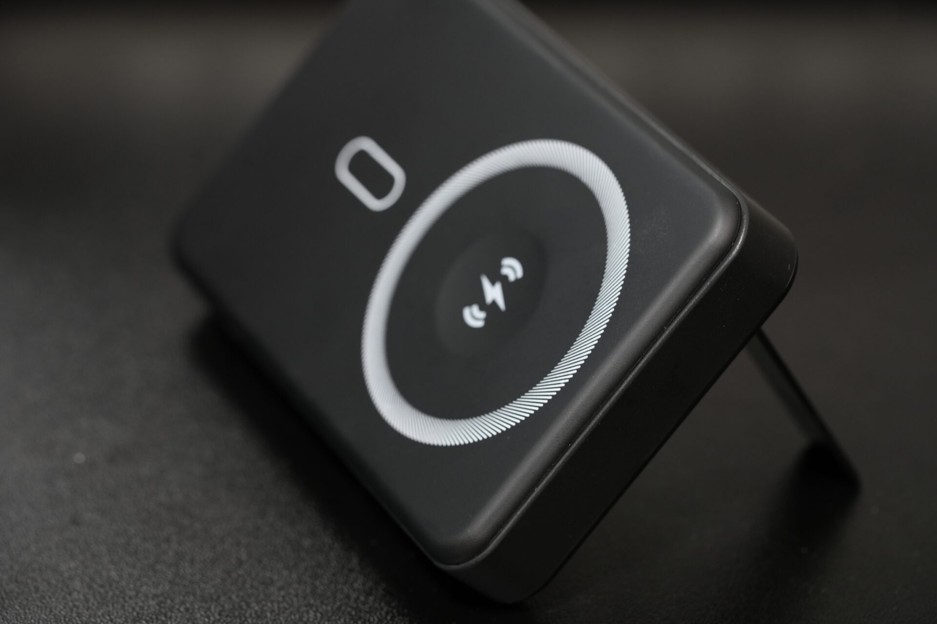 準固体電池モバイルバッテリー